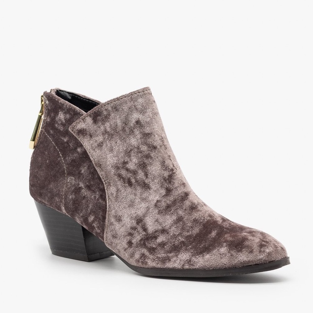 Mauve velvet block heel almond toe ankle bootie - Picture 6 of 7